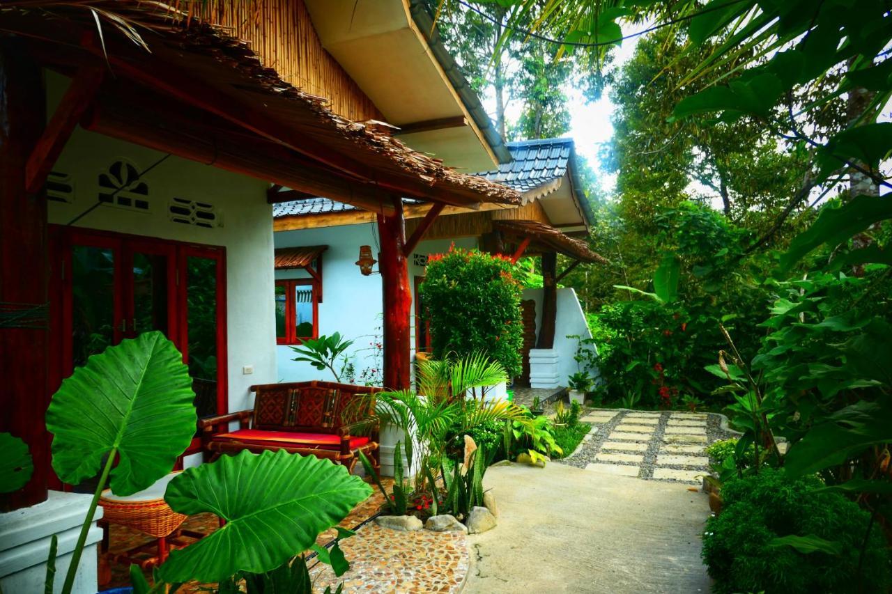 Sumatra Orangutan Discovery Villa Bukit Lawang Luaran gambar